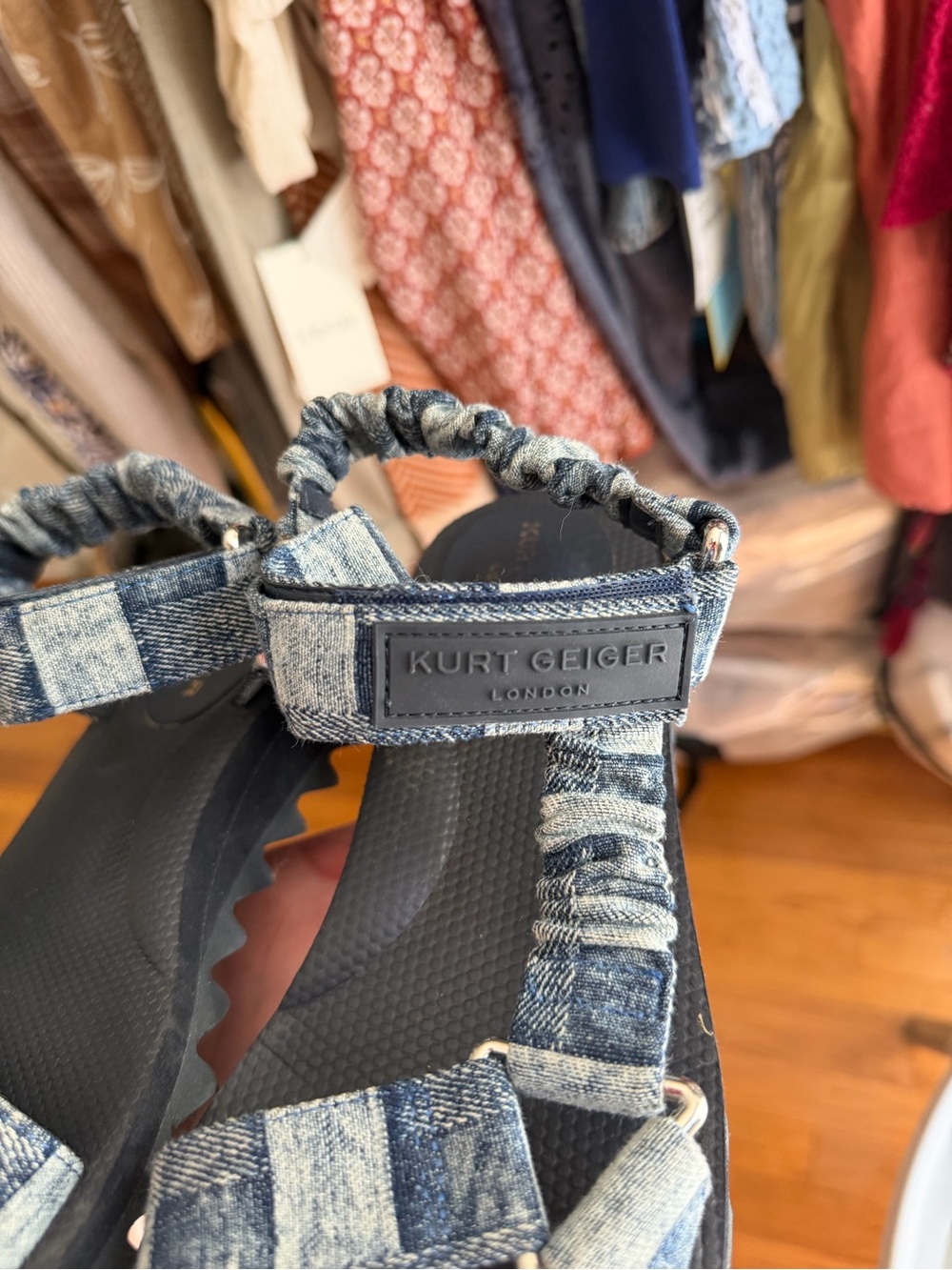 Kurt Geiger extreme comfort Denim-Patterned Blue Sandals